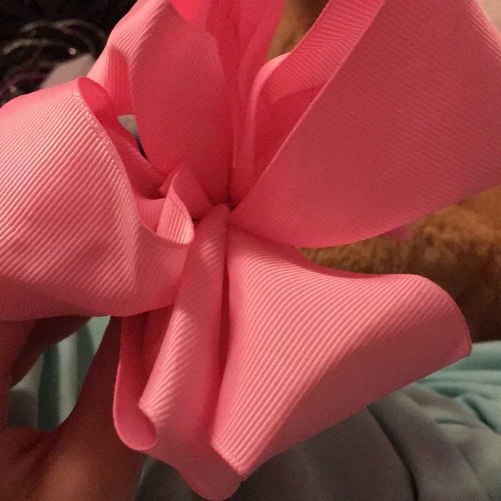 Bow - Picture 3 of 4